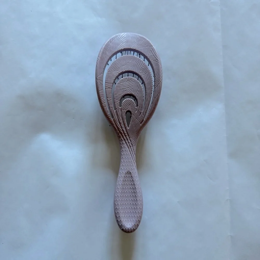 NWT Keranique| Keranique Detangling Hair Brush for all Hair Types